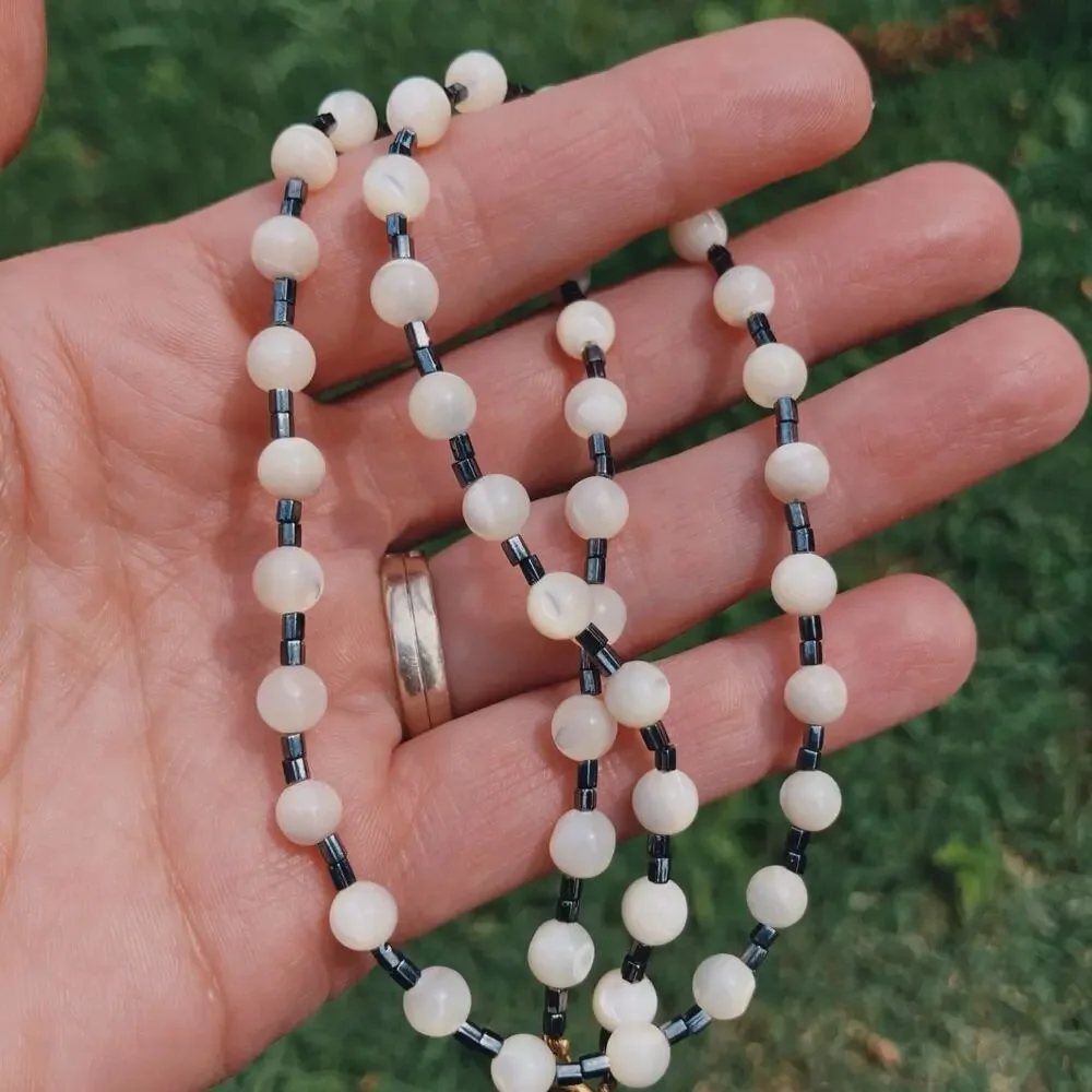 VTG 1960s Necklace Mid Century Shell Bead Japan Monochrome 18